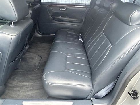 Used 2008 Cadillac DTS Limousine image 23