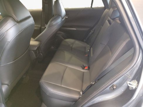 Used 2024 Toyota Venza Limited image 16