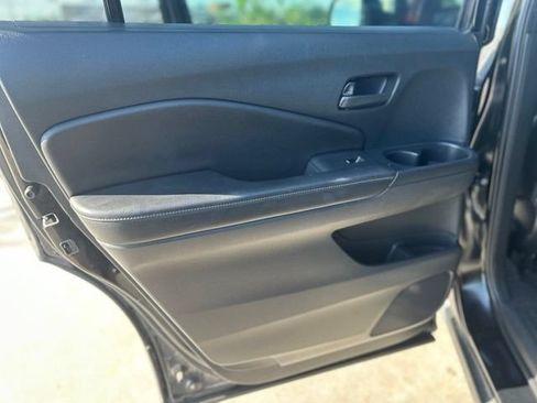 Used 2023 Honda Passport EX-L image 25