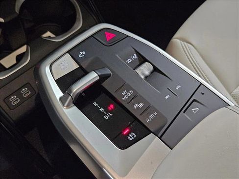 Used 2026 BMW X1 xDrive28i w/ Convenience Package image 11