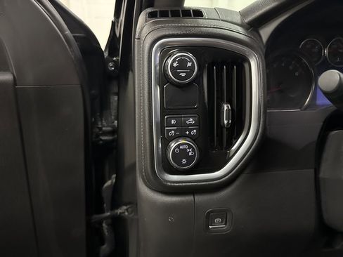 Used 2019 Chevrolet Silverado 1500 RST w/ All-Star Edition image 32