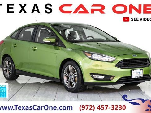 Used 2018 Ford Focus SE w/ SE Appearance Package image 1