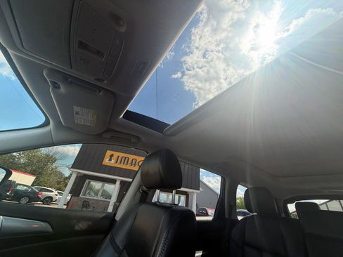 Used 2018 Nissan Pathfinder SL w/ SL Premium Package FWD image 27