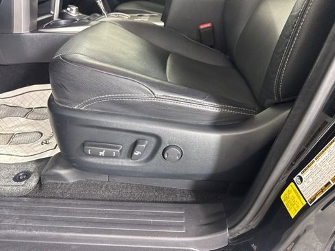 Used 2022 Toyota 4Runner Limited image 25