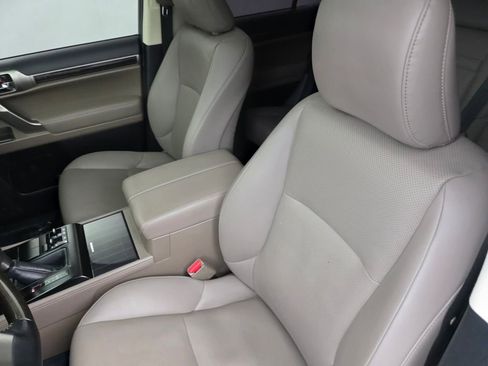 Used 2021 Lexus GX 460 Premium w/ Premium Package AWD/4WD image 12