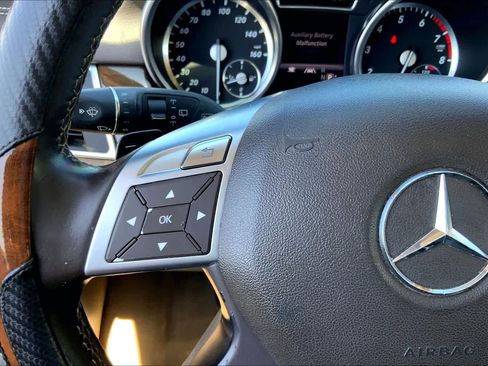 Used 2013 Mercedes-Benz GL 450 4MATIC image 22