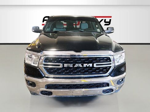 Used 2022 RAM 1500 4x4 Crew Cab image 2