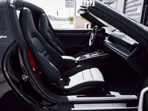 Used 2026 Porsche 911 Targa 4S image 29