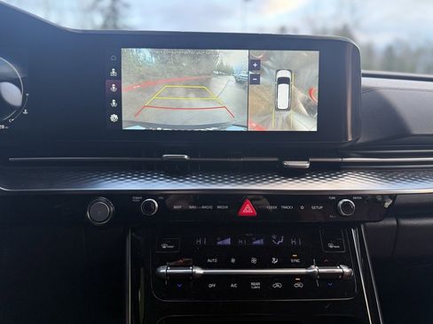 Used 2022 Kia Carnival SX Prestige image 35