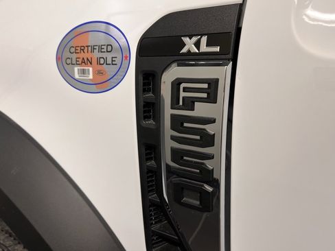 New 2026 Ford F550 4x4 Crew Cab image 31