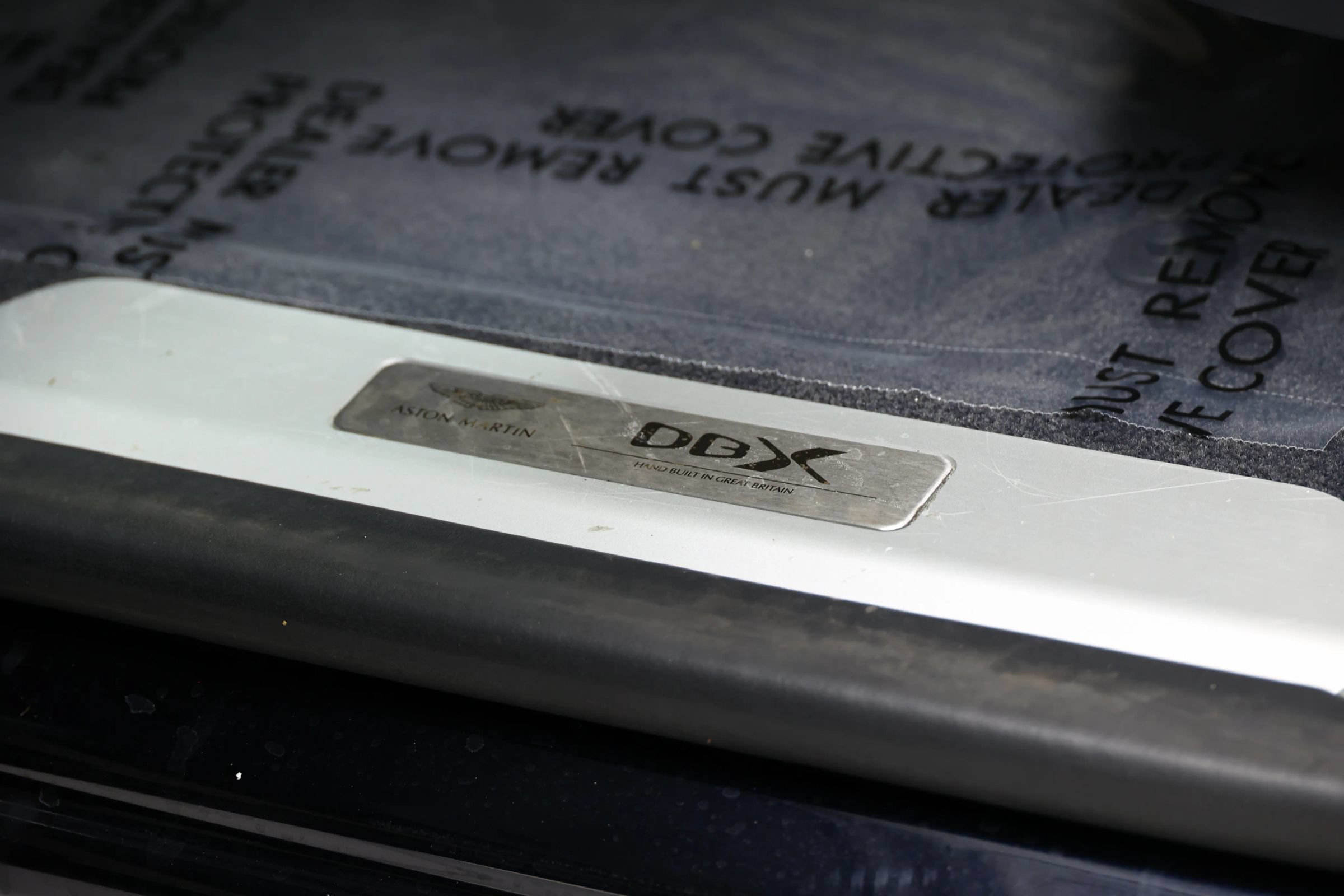 Used 2021 Aston Martin DBX AWD/4WD image 16