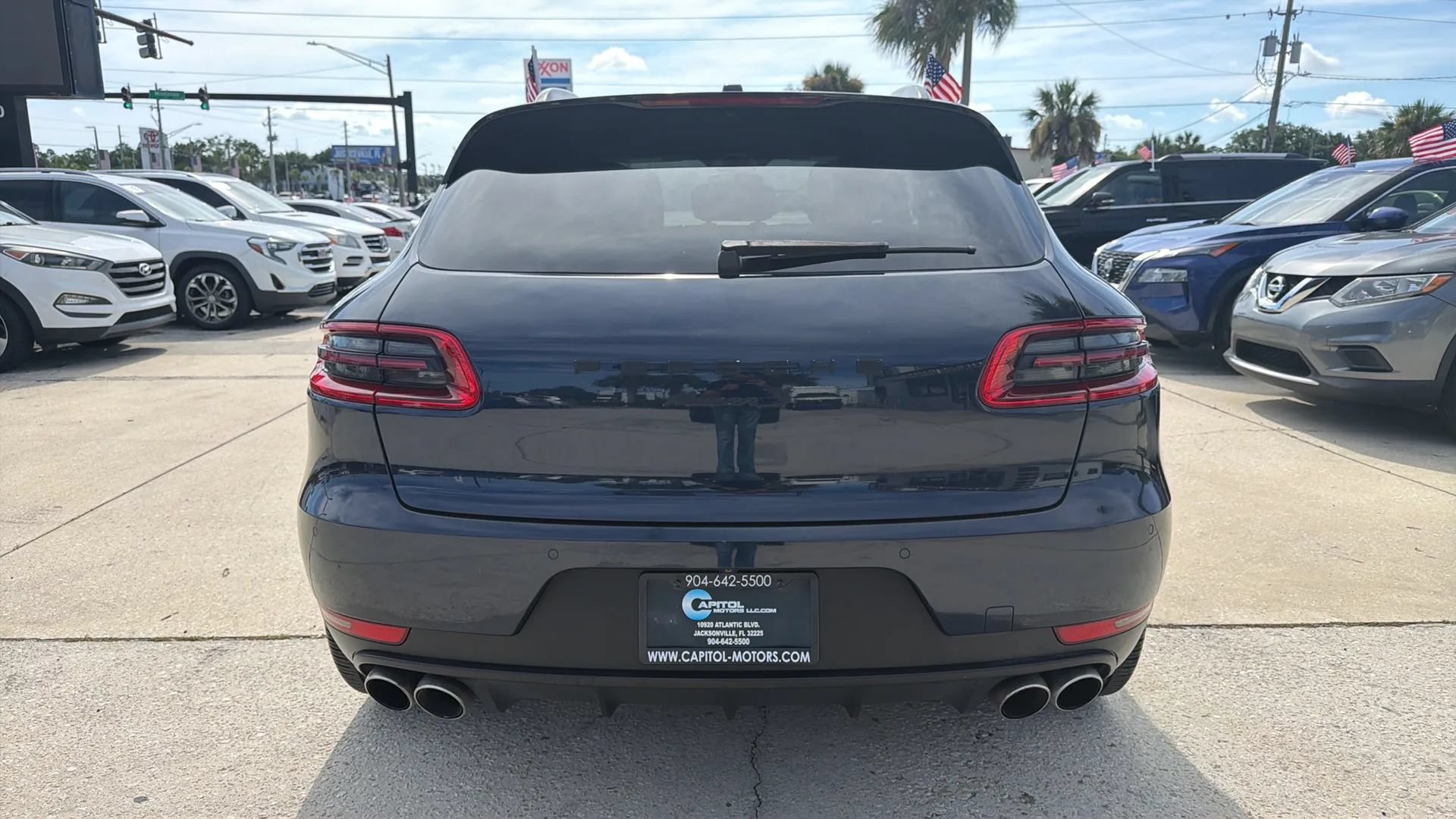 Used 2017 Porsche Macan S AWD/4WD image 4