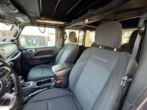 Used 2021 Jeep Wrangler Unlimited Sahara AWD/4WD image 18
