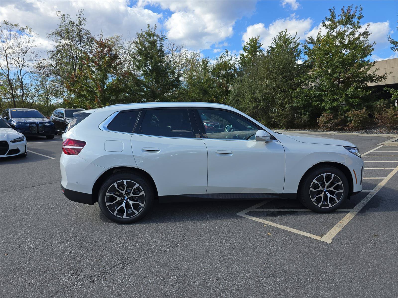 Used 2026 BMW X3 xDrive30i w/ Convenience Package AWD/4WD image 2