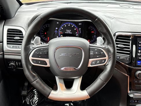 Used 2021 Jeep Grand Cherokee SRT image 18
