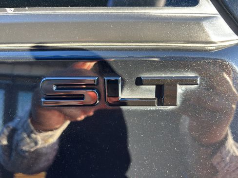 Used 2021 GMC Terrain SLT w/ Infotainment Package II image 37