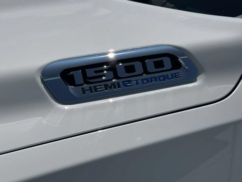 Used 2023 RAM 1500 Laramie AWD/4WD image 10