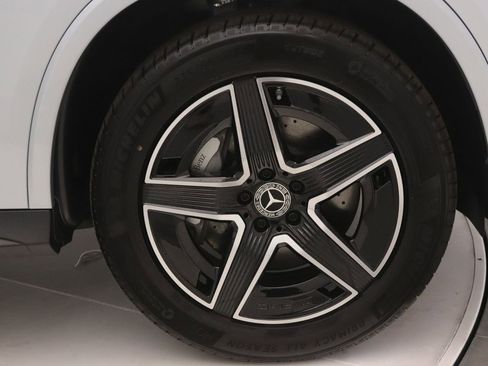 New 2026 Mercedes-Benz GLC 300 image 13