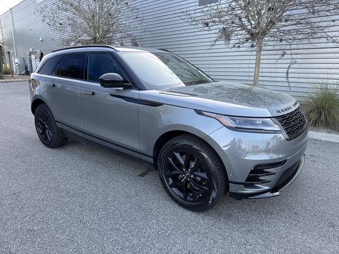 New 2026 Land Rover Range Rover Velar Dynamic SE image 4
