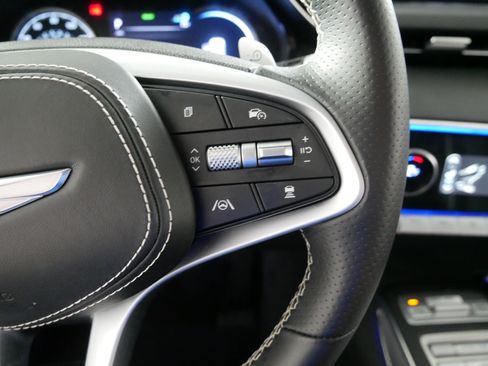 Used 2023 Genesis Electrified GV70 AWD/4WD image 28