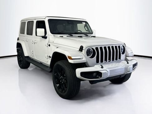 Used 2023 Jeep Wrangler Unlimited Sahara AWD/4WD image 3