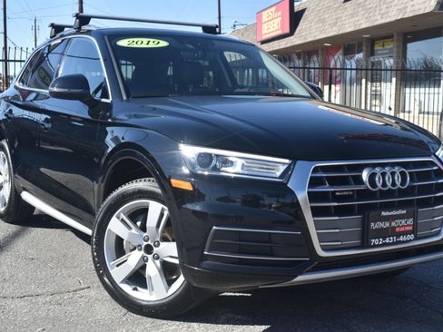 Used 2019 Audi Q5 2.0T Premium w/ Convenience Package AWD/4WD image 1