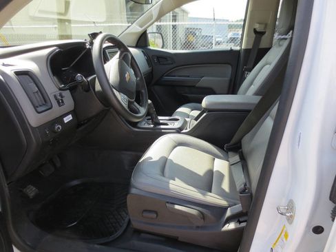 Used 2019 Chevrolet Colorado W/T w/ WT Convenience Package RWD image 8