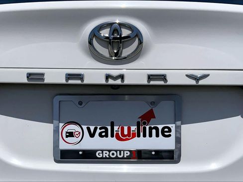 Used 2021 Toyota Camry LE FWD image 10
