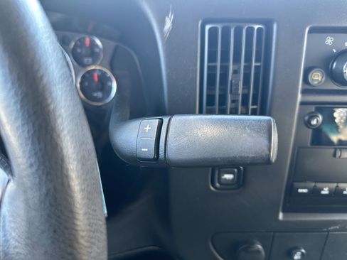 Used 2013 GMC Savana 2500 w/ Power Package image 19