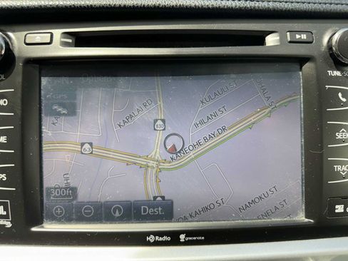 Used 2015 Toyota Highlander Limited FWD image 19