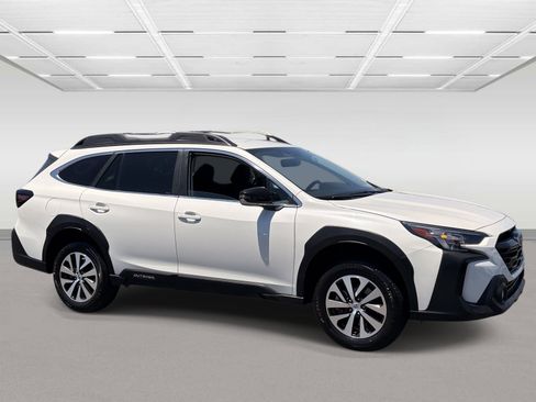 Certified 2024 Subaru Outback Premium AWD/4WD image 7