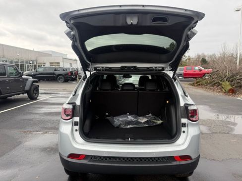 New 2026 Jeep Compass Limited image 39