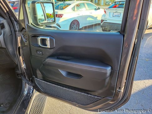 Used 2021 Jeep Gladiator Overland w/ Popular Equipment Package image 33