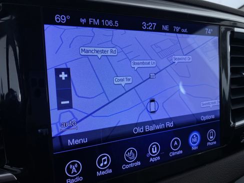 Used 2017 Chrysler Pacifica Touring-L Plus image 6