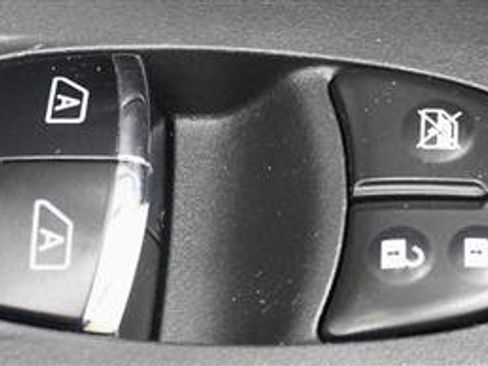 Used 2017 Nissan Maxima 3.5 SL FWD image 32