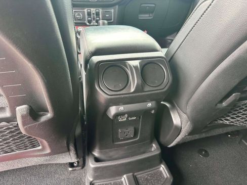 Used 2020 Jeep Wrangler Unlimited Rubicon w/ Quick Order Package 28Y Recon image 12