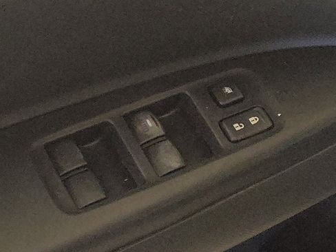 Used 2019 Mitsubishi Mirage ES image 27