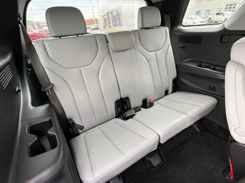 Used 2025 Hyundai Palisade SEL FWD image 15