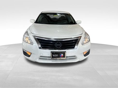 Used 2013 Nissan Altima 2.5 S FWD image 2