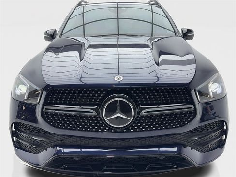 Used 2022 Mercedes-Benz GLE 350 4MATIC w/ AMG Line Exterior image 4