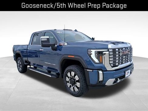 New 2026 GMC Sierra 2500 Denali w/ Denali Reserve Package AWD/4WD image 7
