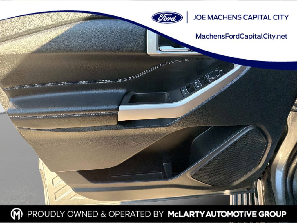 Used 2023 Ford Explorer XLT w/ Class IV Trailer Tow Package AWD/4WD image 16