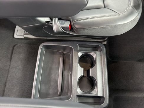 Used 2021 Ford Explorer XLT w/ Equipment Group 202A image 43