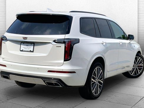 Certified 2025 Cadillac XT6 Sport w/ Technology Package AWD/4WD image 14