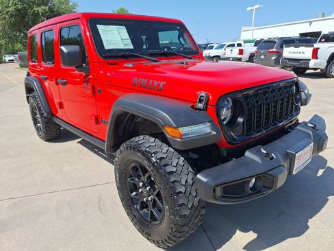Used 2024 Jeep Wrangler Unlimited Sport AWD/4WD image 8