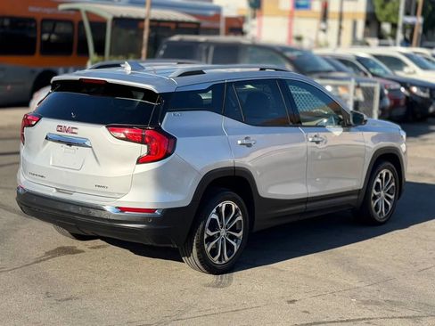 Used 2020 GMC Terrain SLT w/ Preferred Package AWD/4WD image 18
