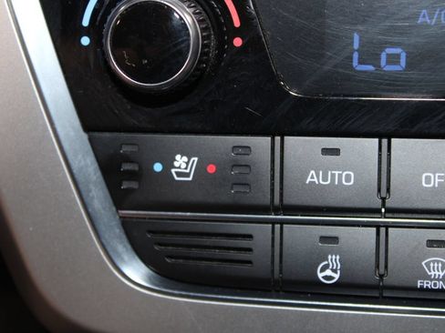 Used 2015 Hyundai Sonata Limited w/ Option Group 06 FWD image 41