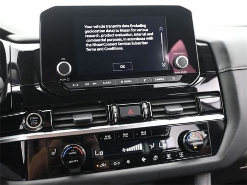 Used 2024 Nissan Pathfinder SV w/ Lighting Package (N92) image 23