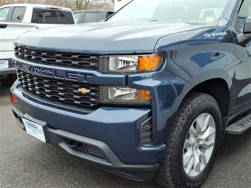 Used 2020 Chevrolet Silverado 1500 Custom w/ Custom Value Package image 7