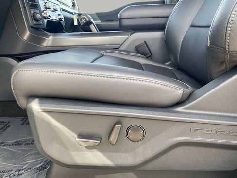 Used 2025 Ford F150 Lariat w/ Equipment Group 501A Mid image 19